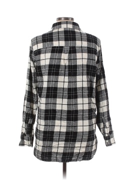 Old Navy Long Sleeve Button-Down Shirt (view 2)