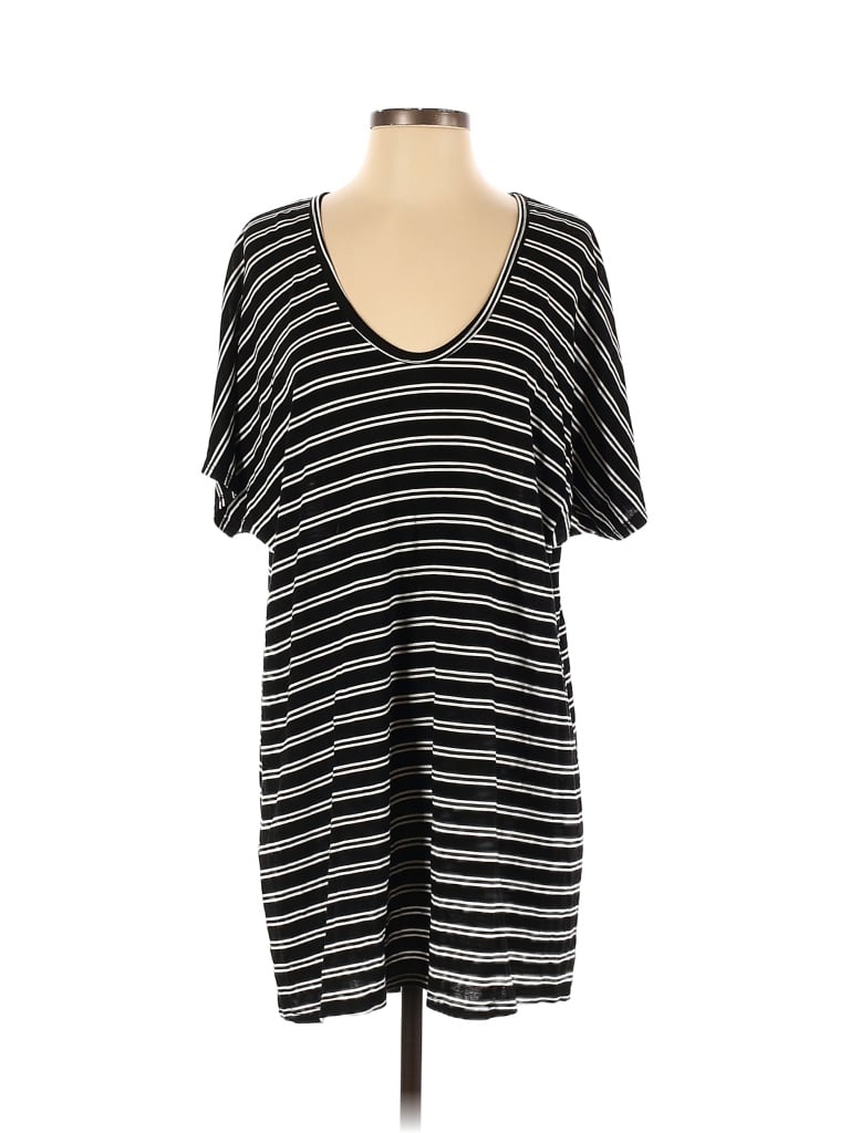 Click to view more detailed imagery on our partner's website Pre-owned Show Me Your Mumu Casual Dress In Black