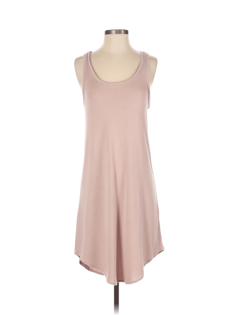 Click to view more detailed imagery on our partner's website Pre-owned Leith Casual Dress In Pink