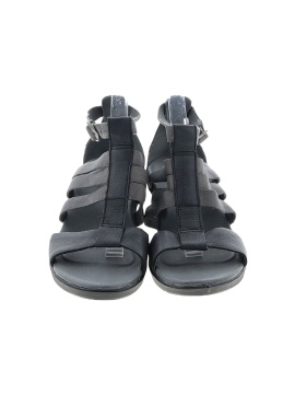 Keen Size 9 (view 2)