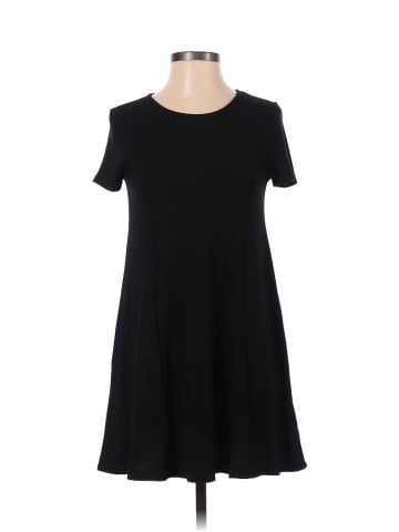 Urban Outfitters Casual Dress (view 1)
