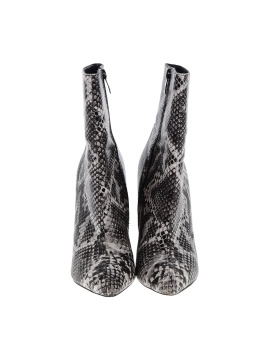 PrettyLittleThing Boots (view 2)