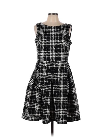 Danny & Nicole Casual Dress (view 1)