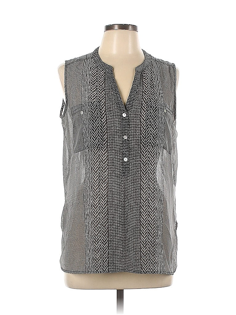 Pre-owned Apt. 9 Sleeveless Button Down Shirt In Gray