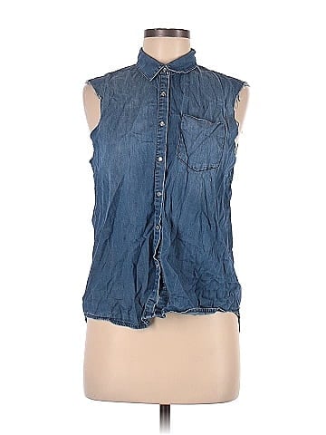 Velvet Heart Sleeveless Button-Down Shirt (view 1)