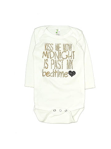Laughing Giraffe Long Sleeve Onesie (view 1)