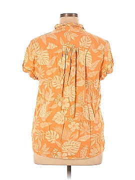 Sonoma Goods for Life Short Sleeve Button-Down Shirt (view 2)