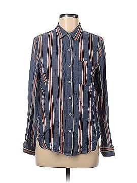 Universal Thread Long Sleeve Button-Down Shirt (view 1)