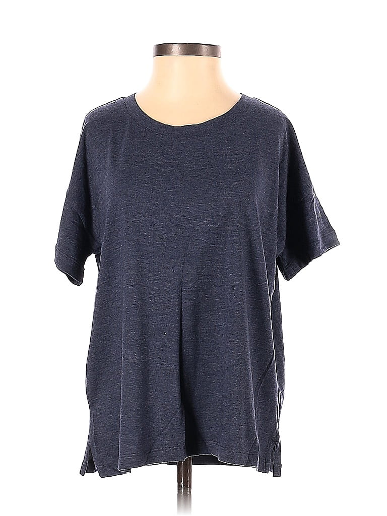 Pre-owned Vince Camuto Short Sleeve T-shirt In Blue