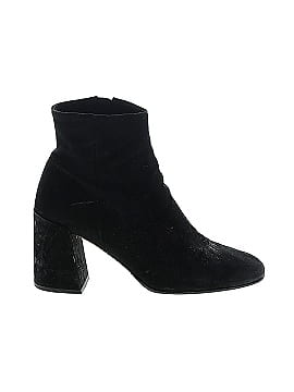 Vince. Ankle Boots (view 1)