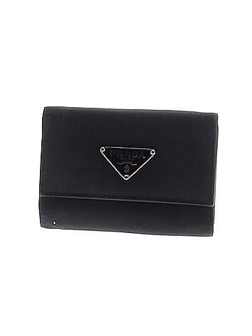 Prada 6 hotsell ring key holder