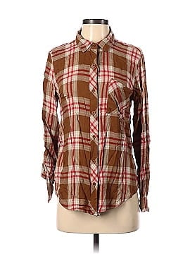 Time and Tru Long Sleeve Button-Down Shirt (view 1)