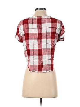 Universal Thread Short Sleeve Button-Down Shirt (view 2)