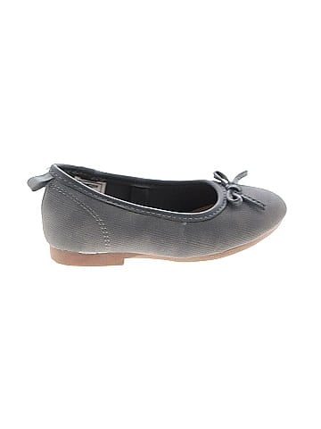 OshKosh B'gosh Flats (view 1)