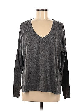 Brandy Melville Pullover Sweater (view 1)