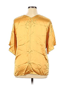 Vince. Short Sleeve Silk Top (view 2)