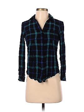 Lord & Taylor Long Sleeve Button-Down Shirt (view 1)