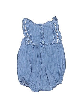 Gap Short Sleeve Outfit (view 2)