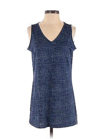 Liz Lange Casual Dress (view 1)