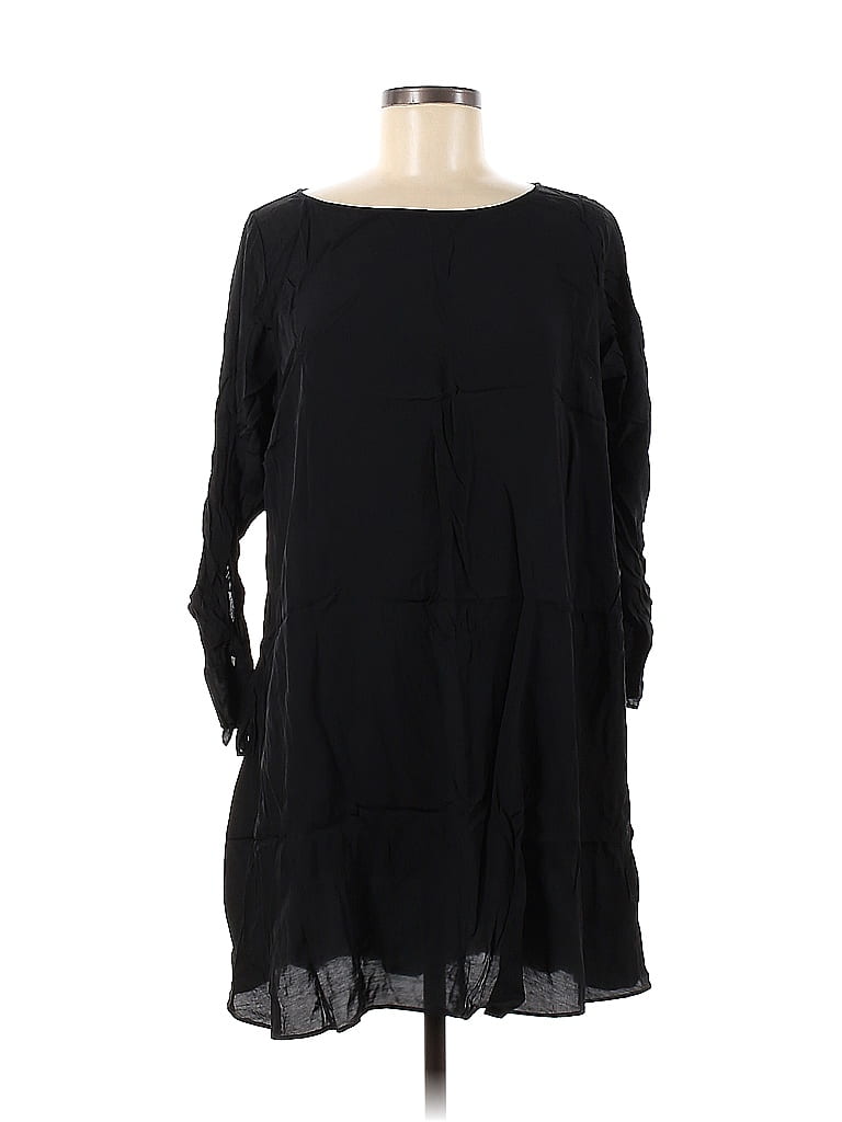 Click to view more detailed imagery on our partner's website Pre-owned Uniqlo 3/4 Sleeve Blouse In Black