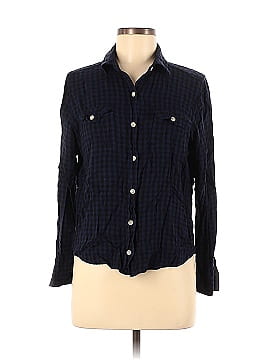 Universal Thread Long Sleeve Button-Down Shirt (view 1)