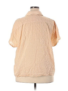 Treasure & Bond Short Sleeve Button-Down Shirt (view 2)