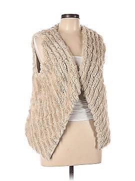 BB Dakota Faux Fur Vest (view 1)