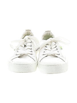 Cariuma Sneakers (view 2)