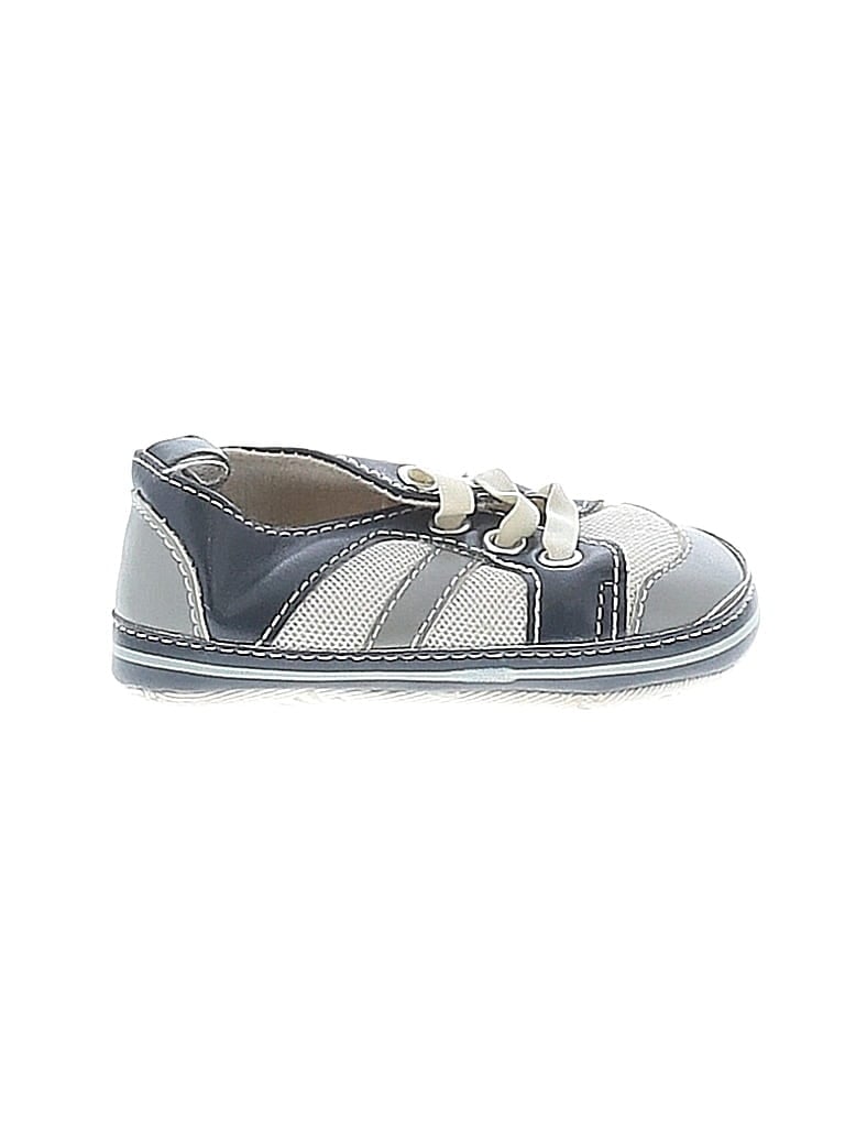 Click to view more detailed imagery on our partner's website Pre-owned Little Me Babies' Booties In Gray