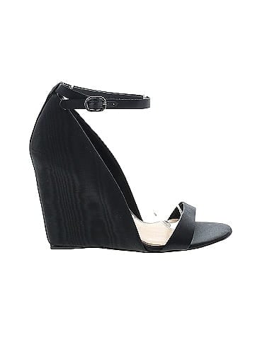 Vince camuto hot sale wedges black