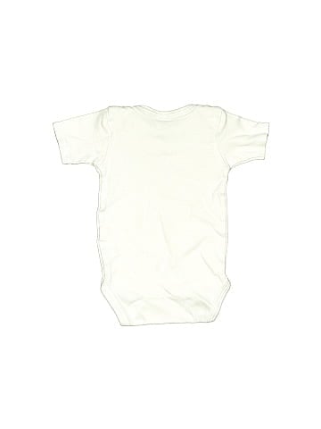 Laughing Giraffe Short Sleeve Onesie (view 2)