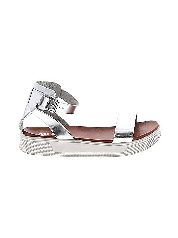 Mia Silver Sandals Size 7 1 2 54 off thredUP