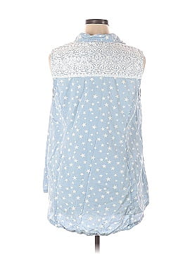 Catherines Sleeveless Button-Down Shirt (view 2)