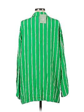 H&M Long Sleeve Button-Down Shirt (view 2)
