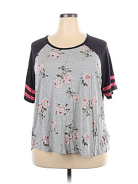 24/7 Maurices Short Sleeve T-Shirt (view 1)