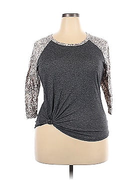 24/7 Maurices 3/4 Sleeve T-Shirt (view 1)