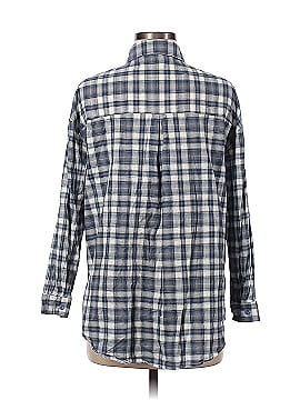 In the Style 3/4 Sleeve Button-Down Shirt (view 2)