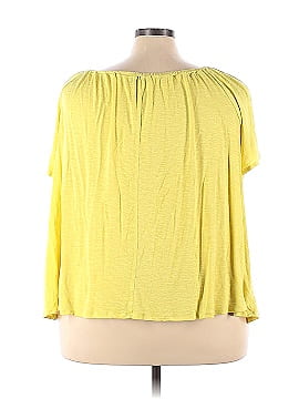 Lane Bryant Outlet Short Sleeve Blouse (view 2)