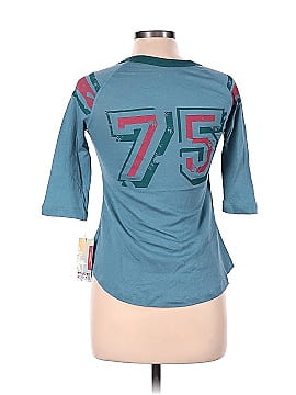 Mossimo Supply Co. 3/4 Sleeve T-Shirt (view 2)