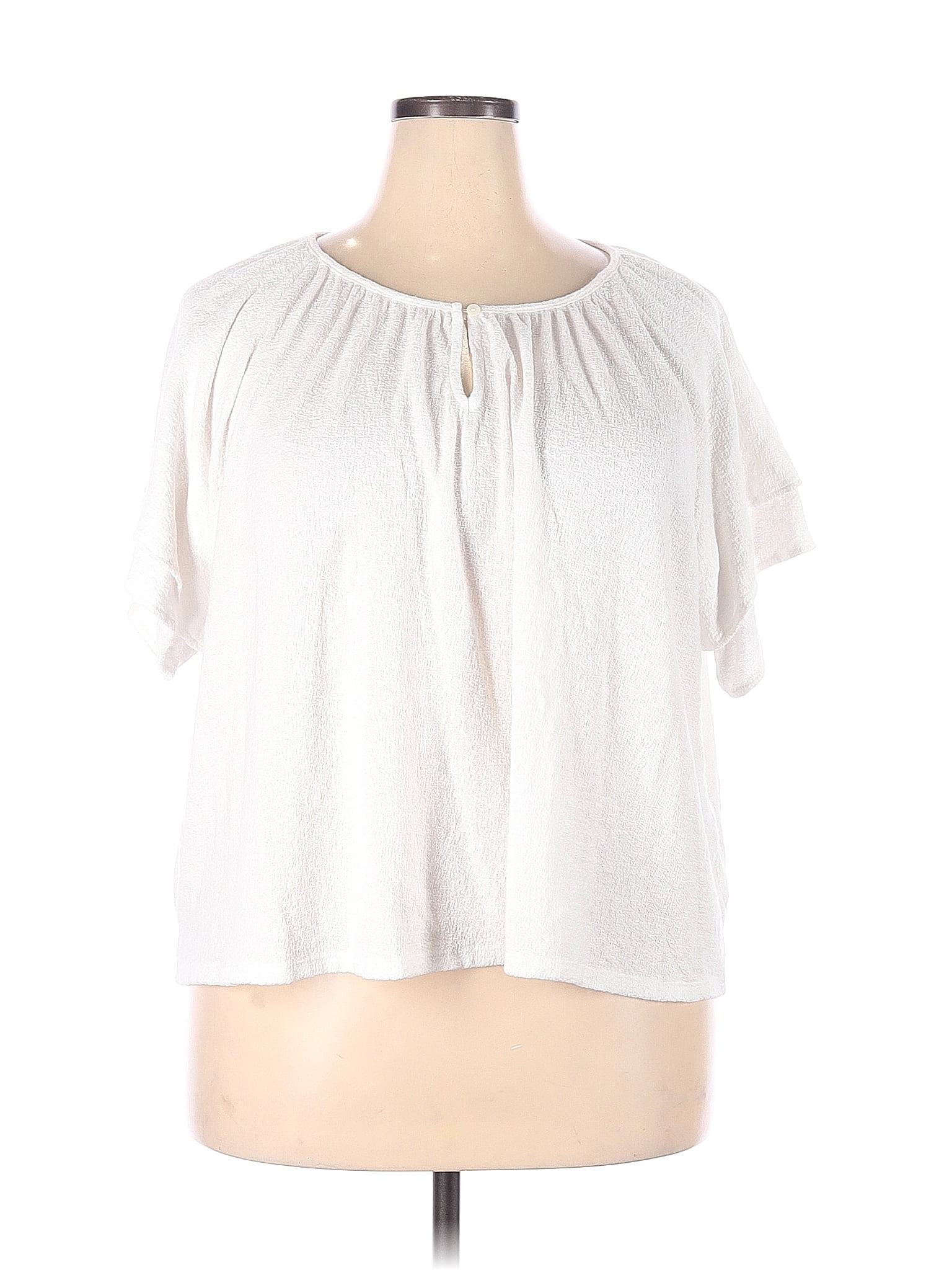 a.n.a. A New Approach White Short Sleeve Blouse Size 2X (Plus) - 57% ...