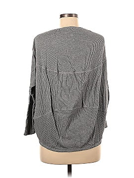 Lululemon Athletica 3/4 Sleeve T-Shirt (view 2)