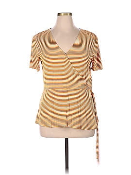 24/7 Maurices Short Sleeve Top (view 1)
