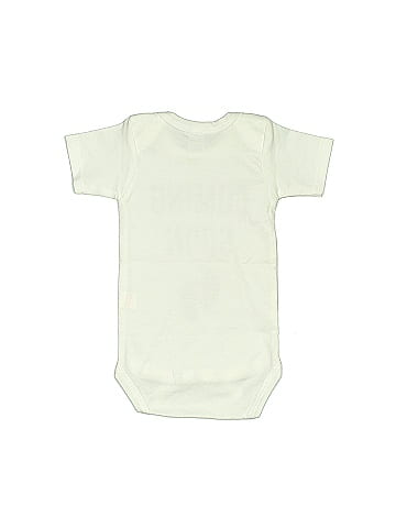 Laughing Giraffe Short Sleeve Onesie (view 2)