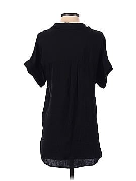 Vince Camuto Short Sleeve Blouse (view 2)