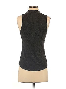 Kendall & Kylie Sleeveless T-Shirt (view 2)