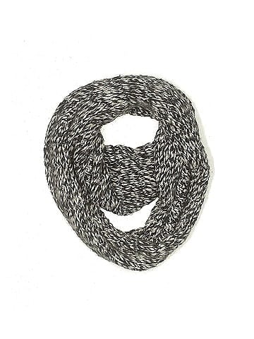 Hollister Scarf (view 1)
