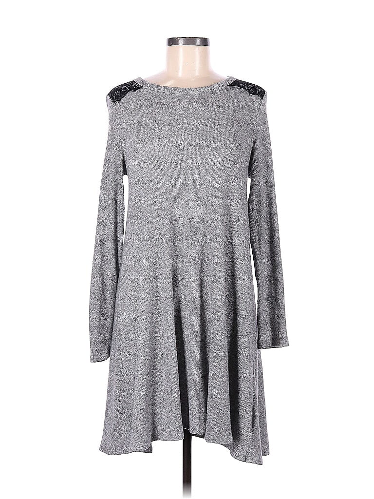 Click to view more detailed imagery on our partner's website Pre-owned Alya Casual Dress In Gray