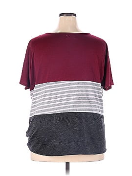 24/7 Maurices Short Sleeve T-Shirt (view 2)