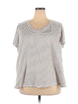 24/7 Maurices Short Sleeve T-Shirt (view 1)
