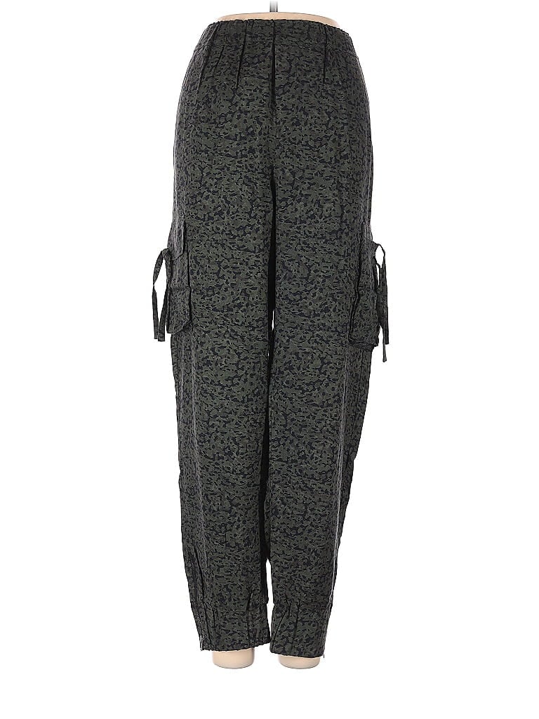 Click to view more detailed imagery on our partner's website Pre-owned Ecru Casual Pants In Green